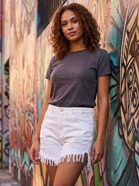 SWANK high waist distressed white jean shorts… have a lot of stretch size sm 4/6
